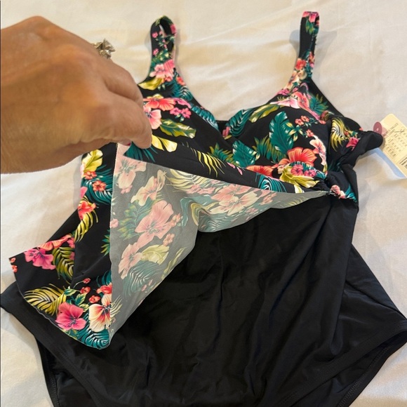 Krista Plus Swimsuit Tropical Floral Women's One Piece Size 20WD - Picture 2 of 9